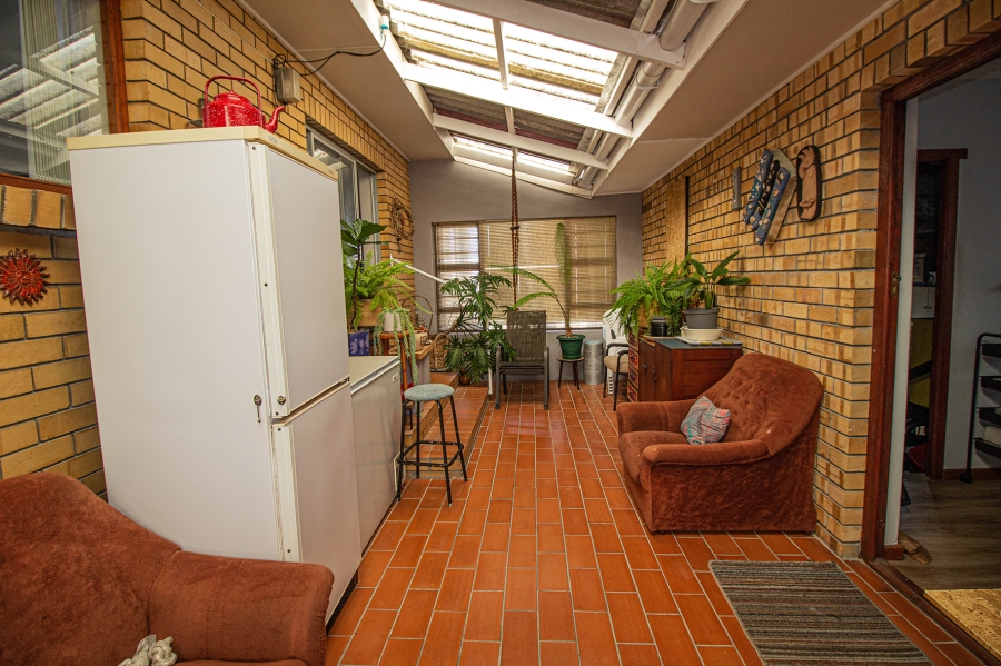 4 Bedroom Property for Sale in Franskraal Western Cape
